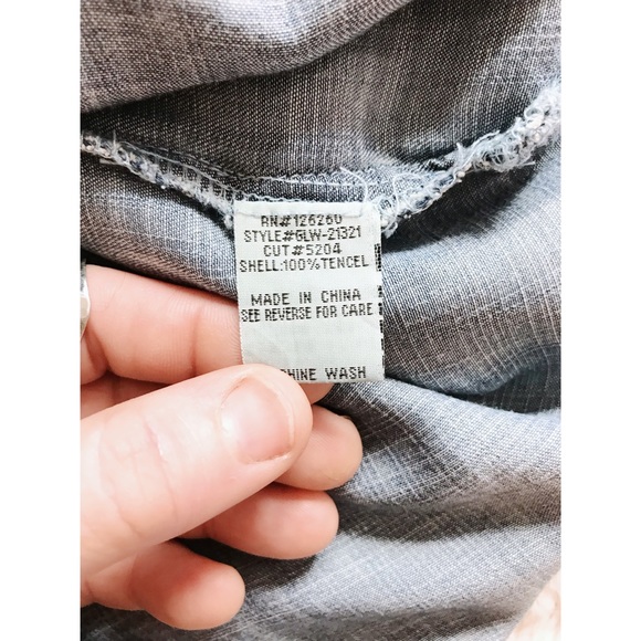 Like New | Velvet Heart ❤️ from Nordstrom | Small | Chambray Off Shoulder Sleeve - Picture 8 of 8